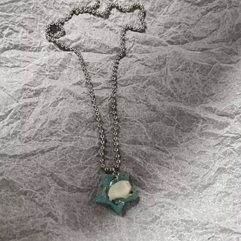 Y2K Colorful Beaded Fish Flowe - огляд і ціна Resin Art Necklace