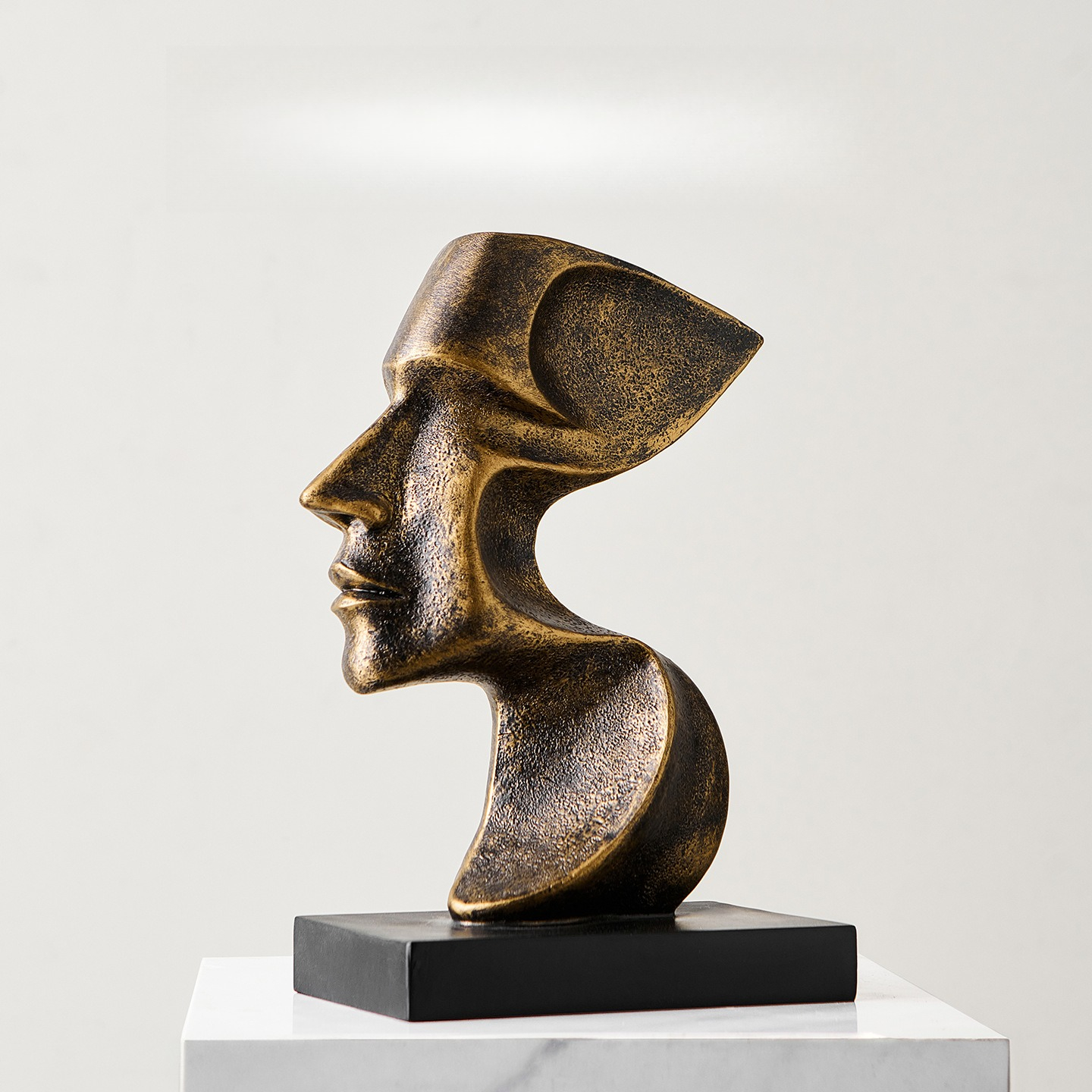 Creative Human Figurine Sculpt - огляд і ціна Resin Art Anniversary Gift