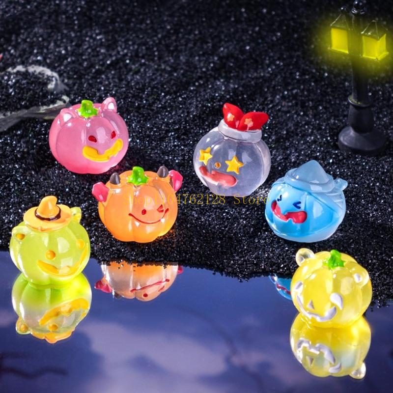 Halloweens Pumpkins Small Land - огляд і ціна Resin Art For Sale