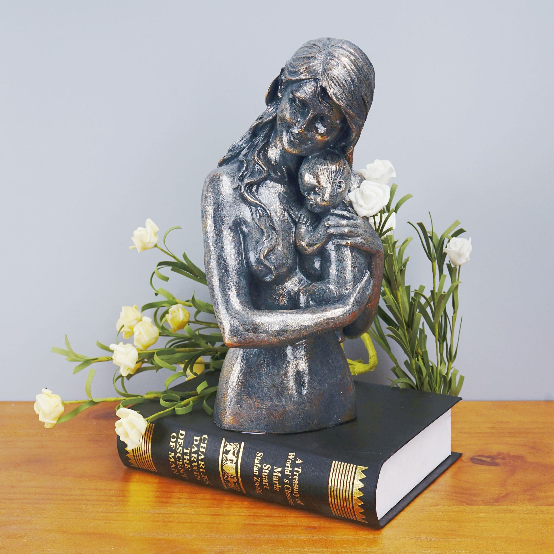 Mother Child Resin Sculpture H - огляд і ціна Resin Art Anniversary Gift