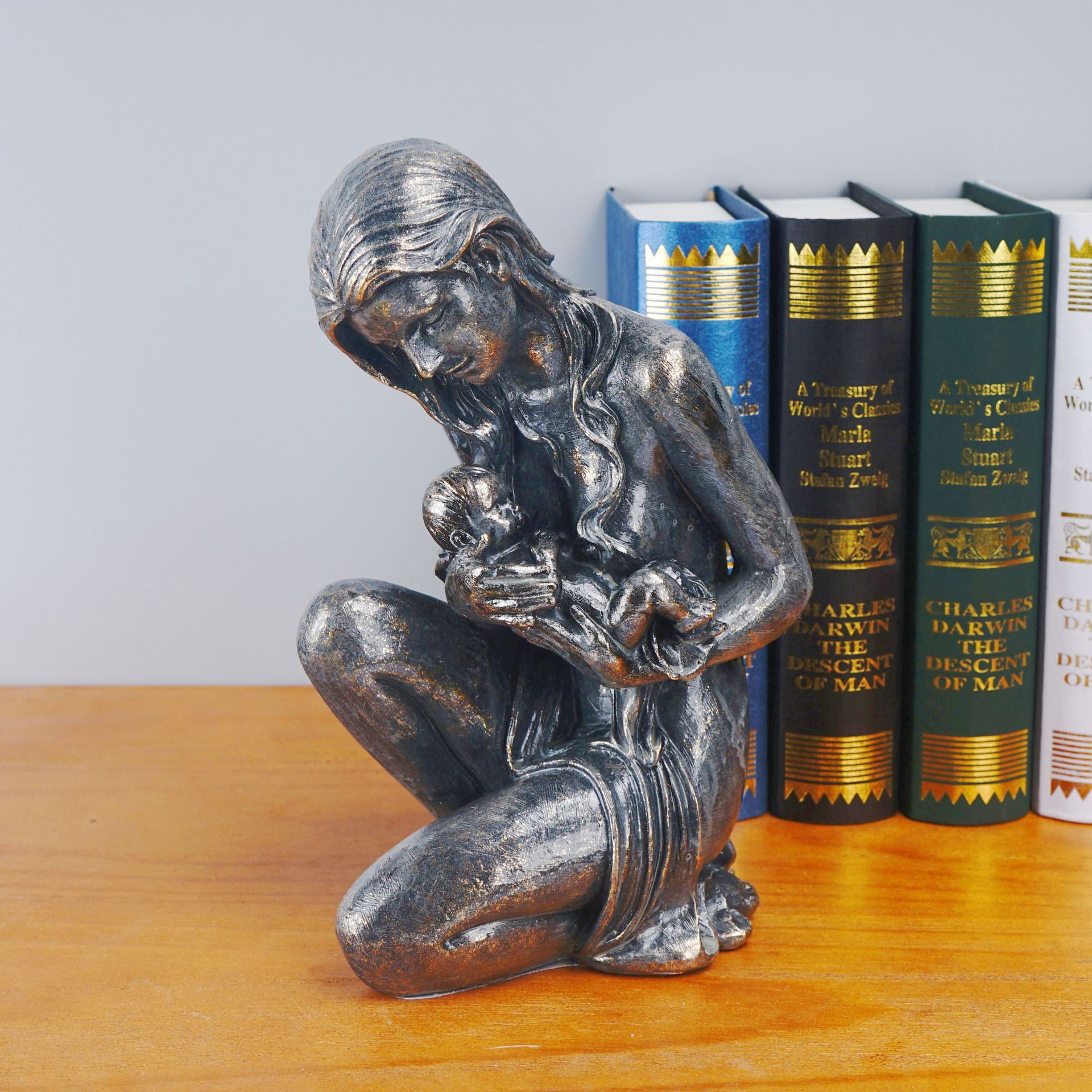 Mother Child Resin Sculpture H - огляд і ціна Resin Art Anniversary Gift
